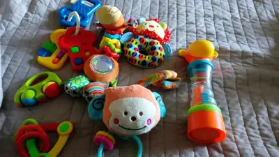 Set de juguetes para bebé - miniatura 2