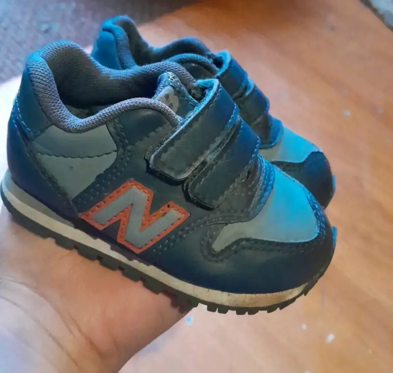 Zapatillas deportivas azul niño