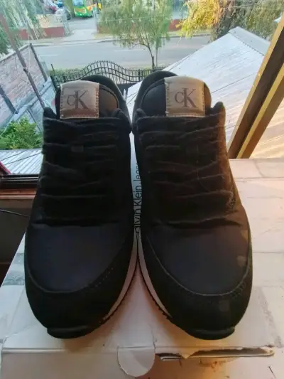 Zapatillas negras marca CK - miniatura 1