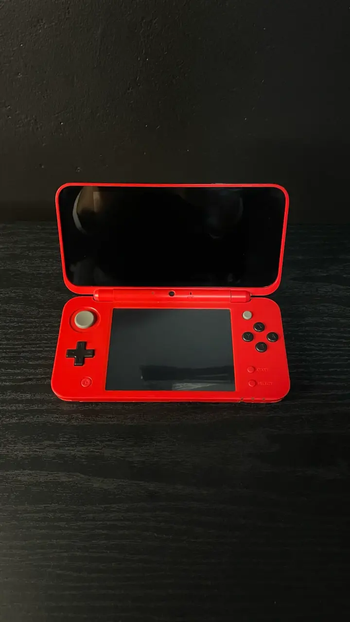 New nintendo 2DS XL - 5