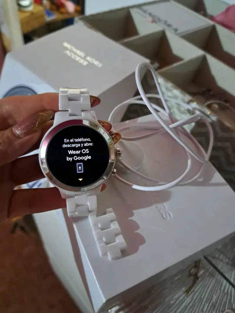 Reloj inteligente Michael Kors blanco - 3