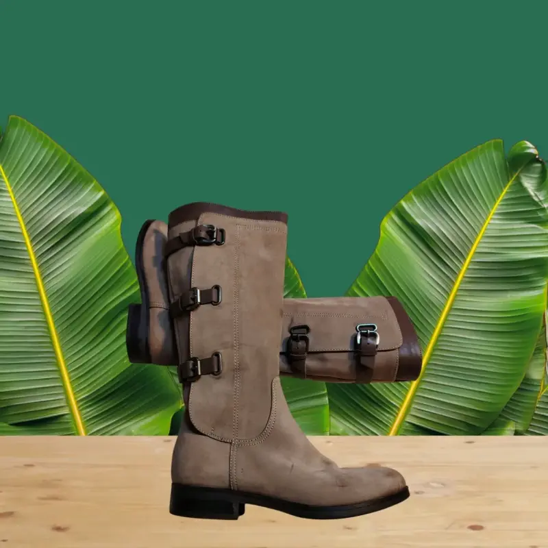 Botas de cuero con hebillas - 3
