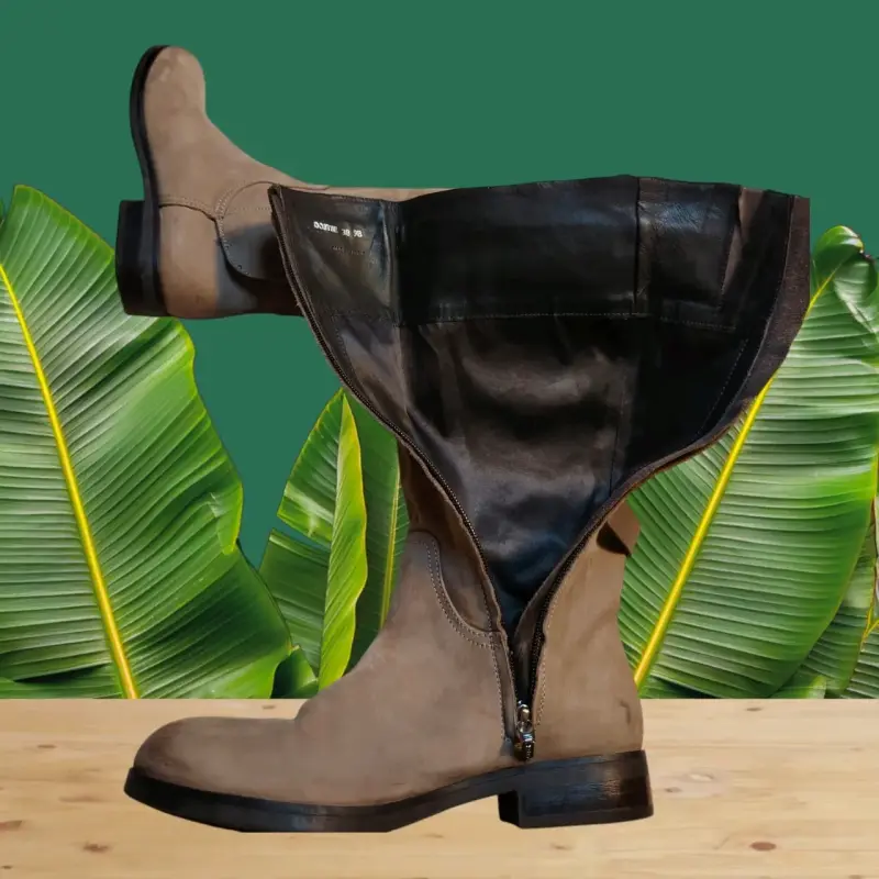 Botas de cuero con hebillas - 5