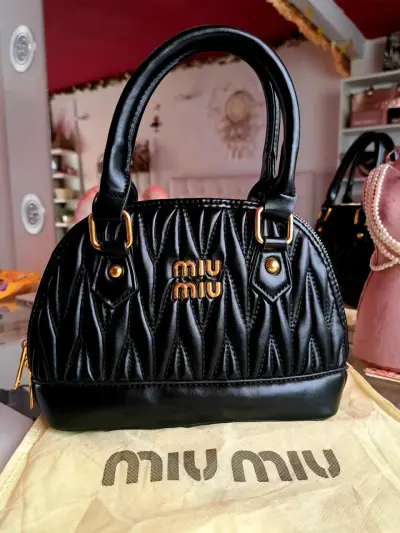 Bolso negro acolchado Miu Miu - miniatura 1
