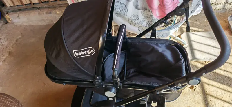 Coche de bebé negro usado - 3