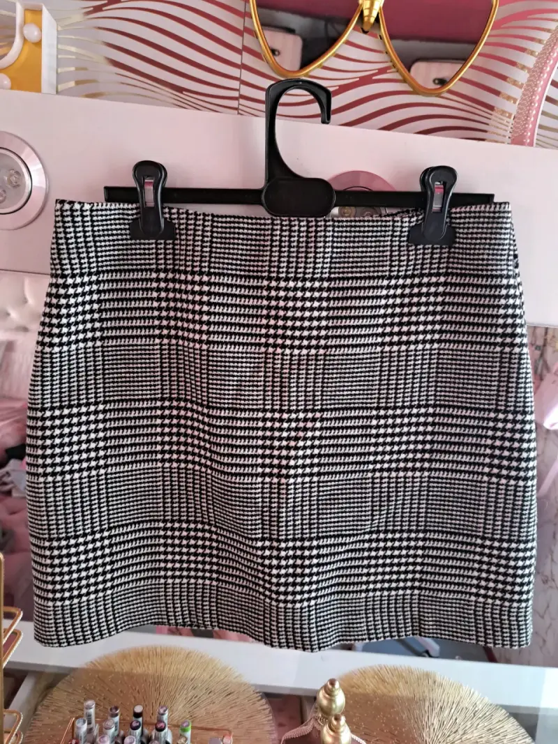Falda corta de cuadros hym talla M - 1