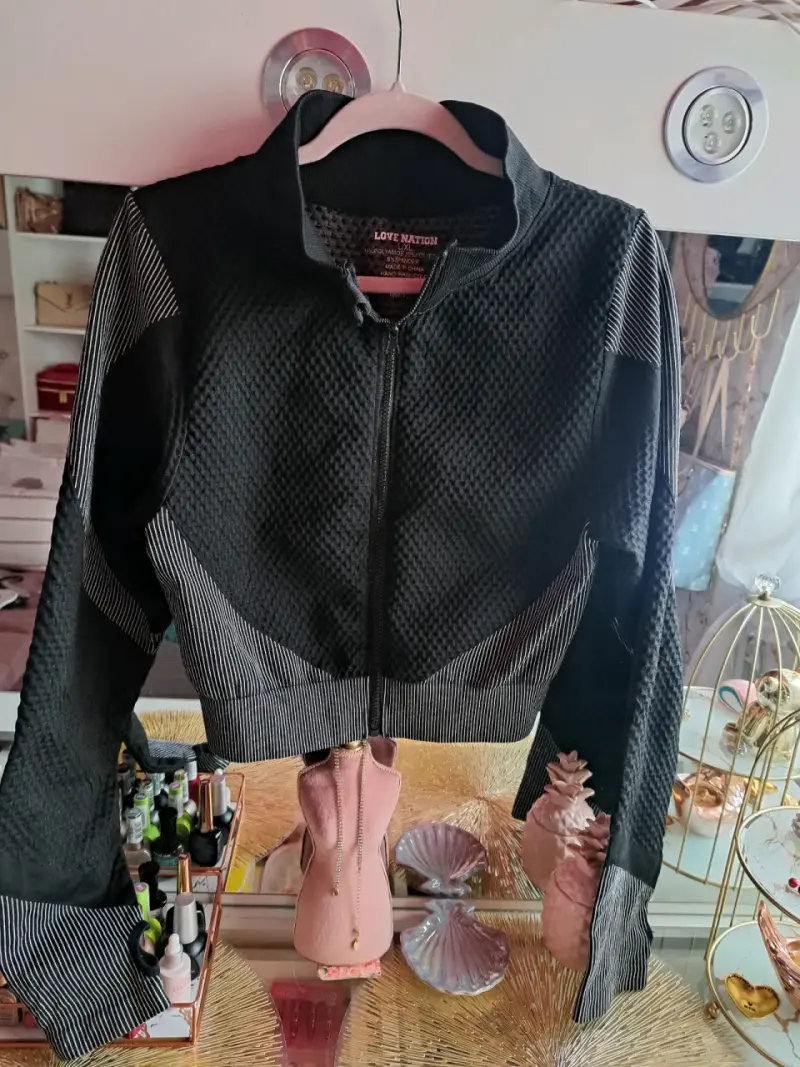 Chaqueta deportiva negra M/L - 3