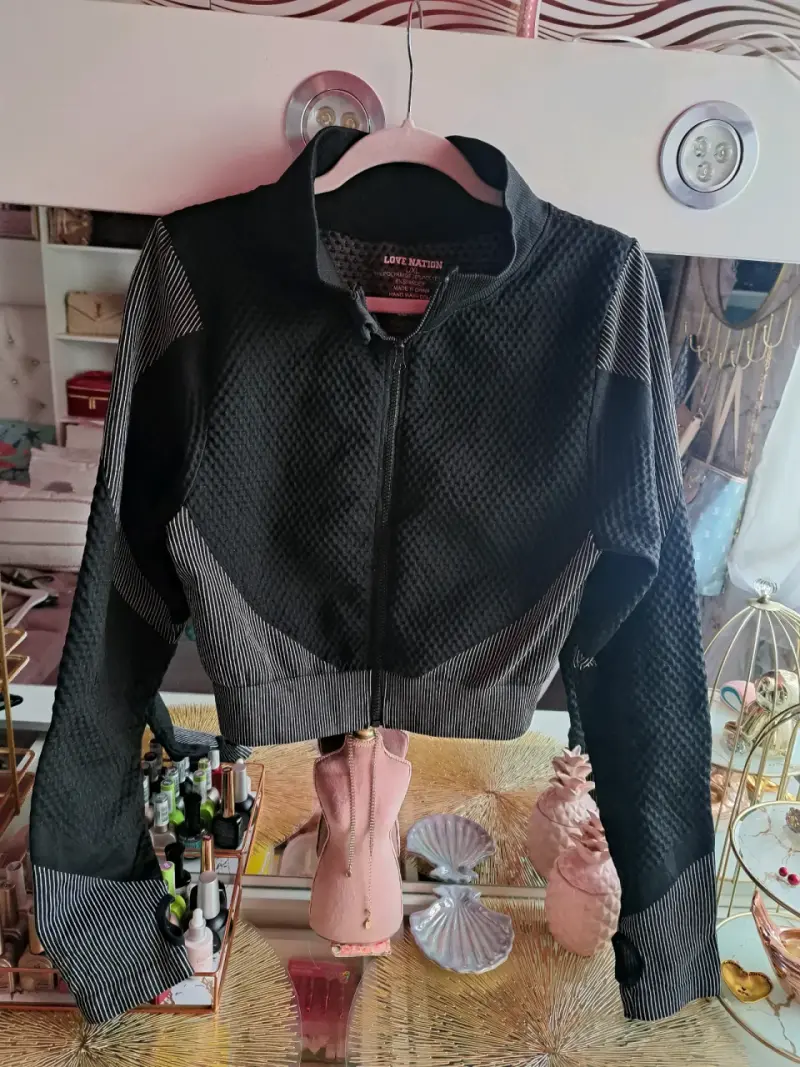 Chaqueta deportiva negra M/L - 5