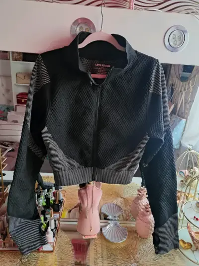 Chaqueta deportiva negra M/L - miniatura 5