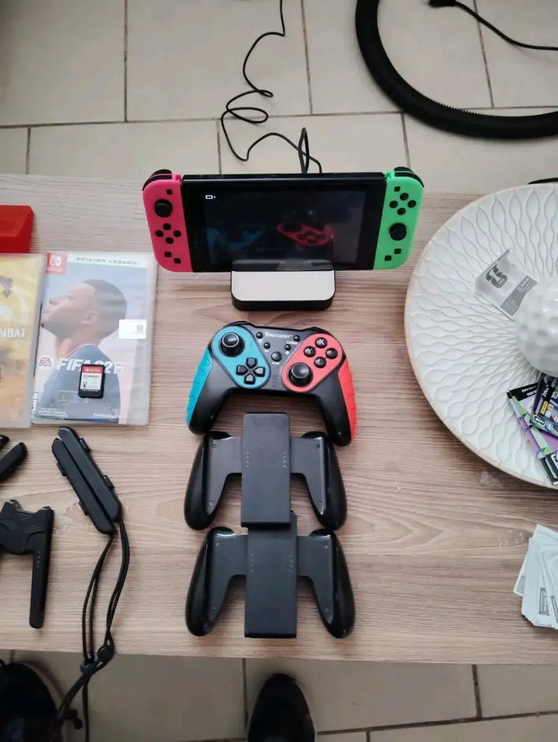 Nintendo Switch - 3
