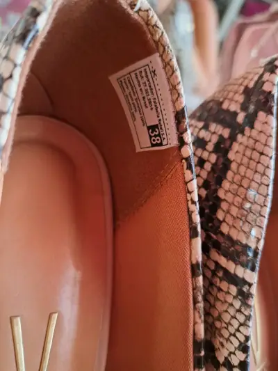 Zapatos Vizano taco alto animal print talla 38 - miniatura 3