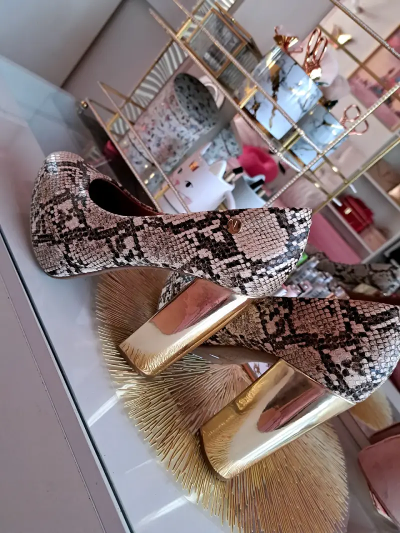 Zapatos Vizano taco alto animal print talla 38 - 4