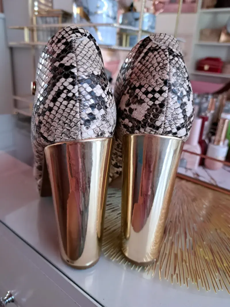 Zapatos Vizano taco alto animal print talla 38 - 5