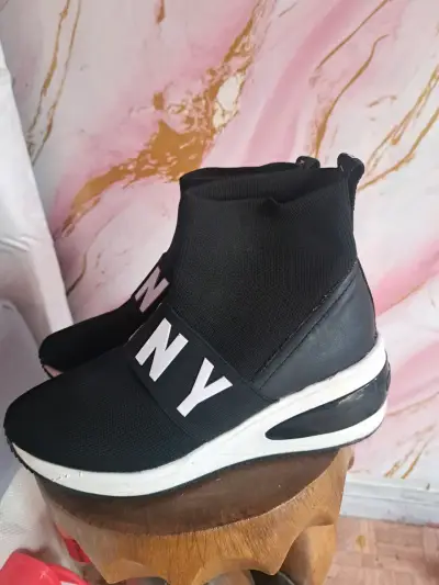 Zapatillas negras deportivas DKNY talla 38 - miniatura 5