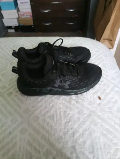 Zapatillas negras deportivas - miniatura 3
