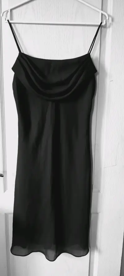 Vestido de fiesta, casual o formal - miniatura 2