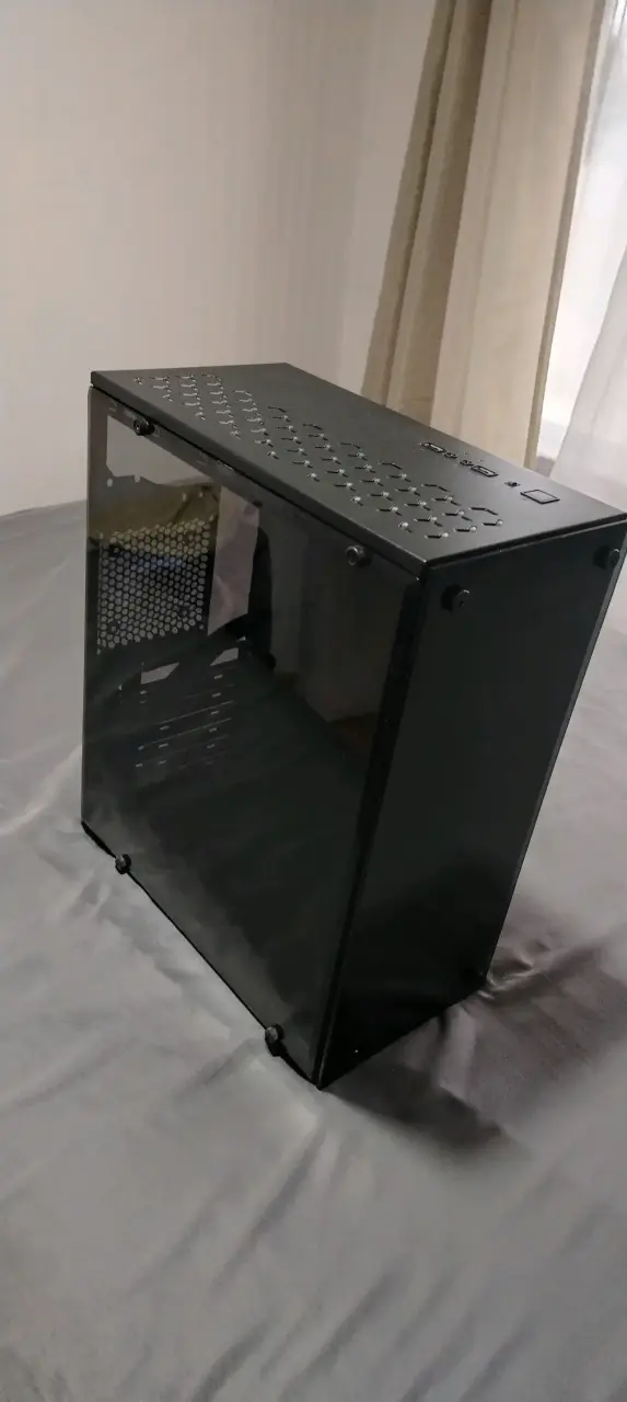 Gabinete de pc - 1