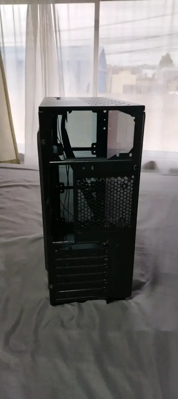 Gabinete de pc - 3