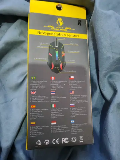 Mouse gamer con luces - miniatura 2