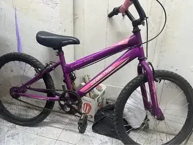 Bicicleta en poco uso casi nuevo en muy buen estad - 2