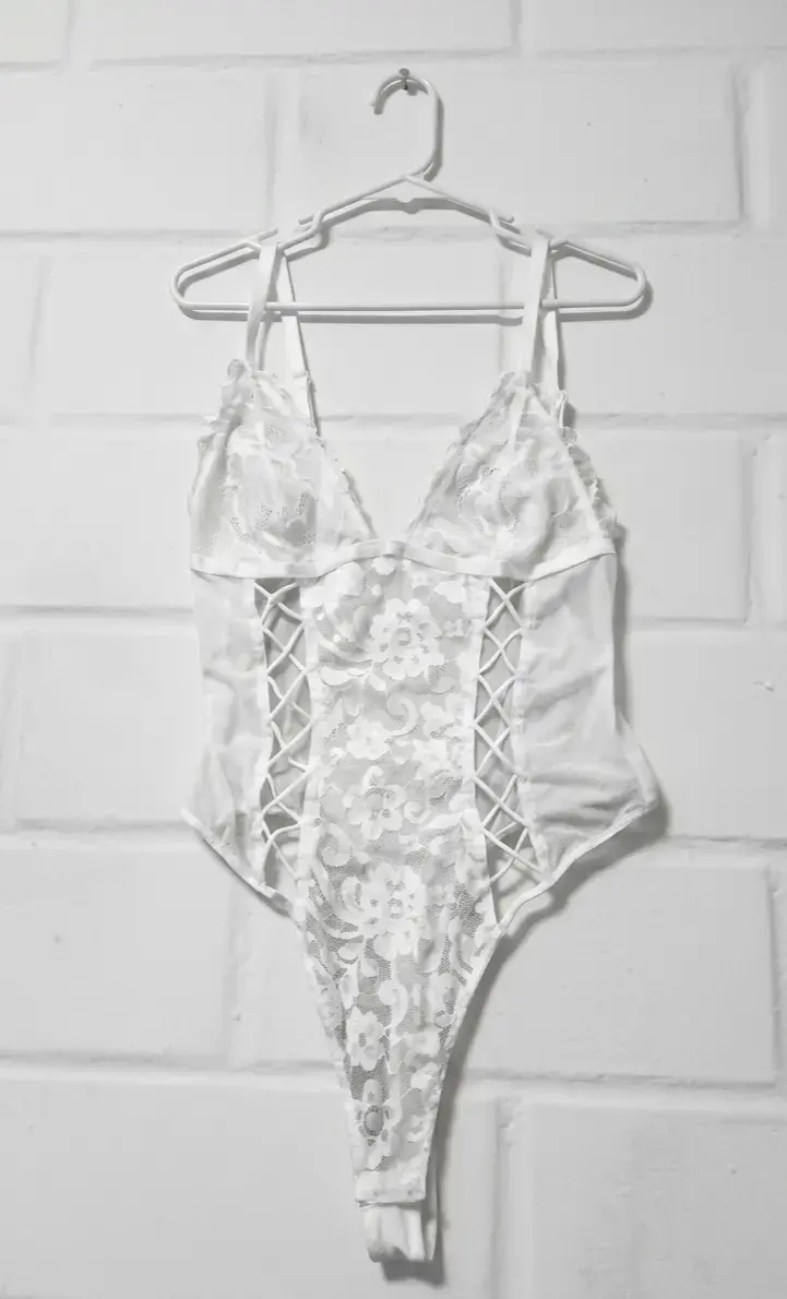 Body con encajé