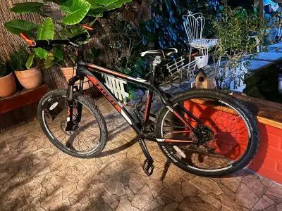 Bicicleta TREK - miniatura 1