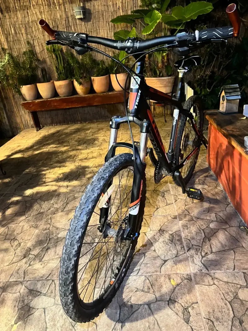 Bicicleta TREK - 6
