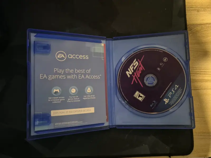 Necedad For Speed Heat PS4 - 2