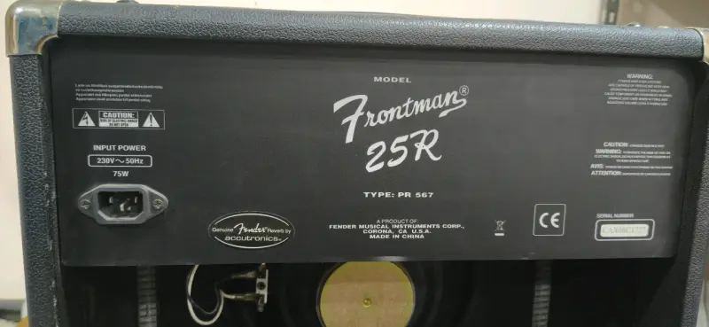 Amplificador Fender F25 - 5