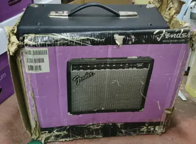 Amplificador Fender F25 - miniatura 6