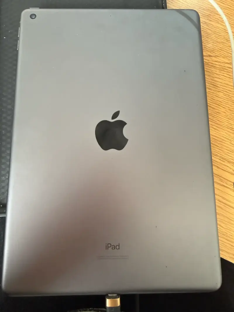 iPad 8.ª Generación Space Gray + Apple Pencil (1.ª - 3