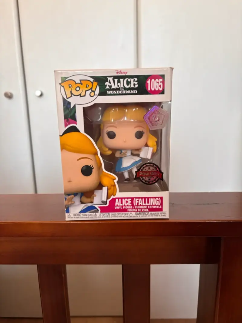 Funko pop alicia en el país de las maravillas 1065 - 1
