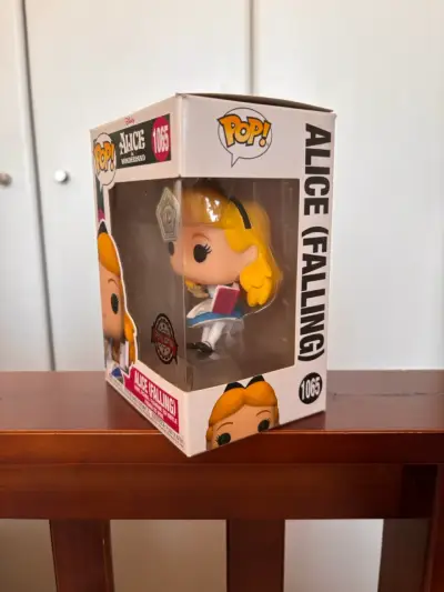 Funko pop alicia en el país de las maravillas 1065 - miniatura 2