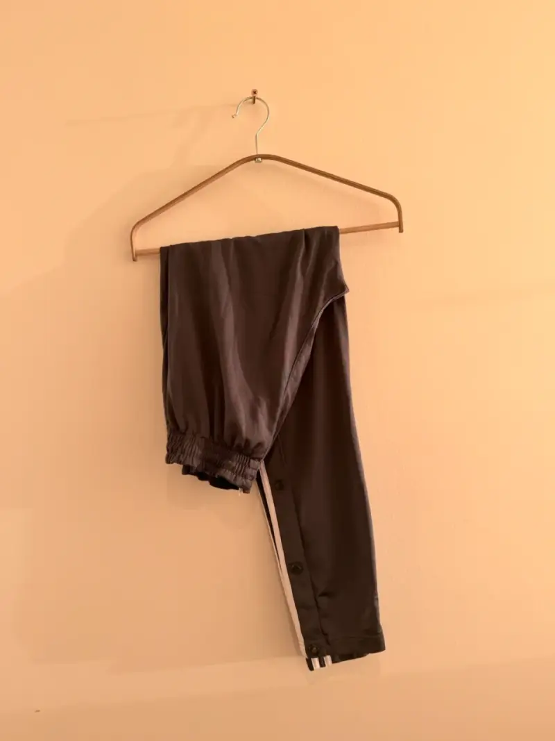 Pantalón Adidas gris oscuro a - 4