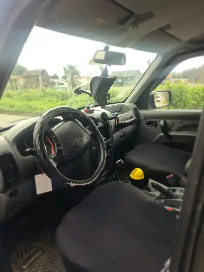 Mahindra Scorpio 2.2 diésel 4x2 - miniatura 4