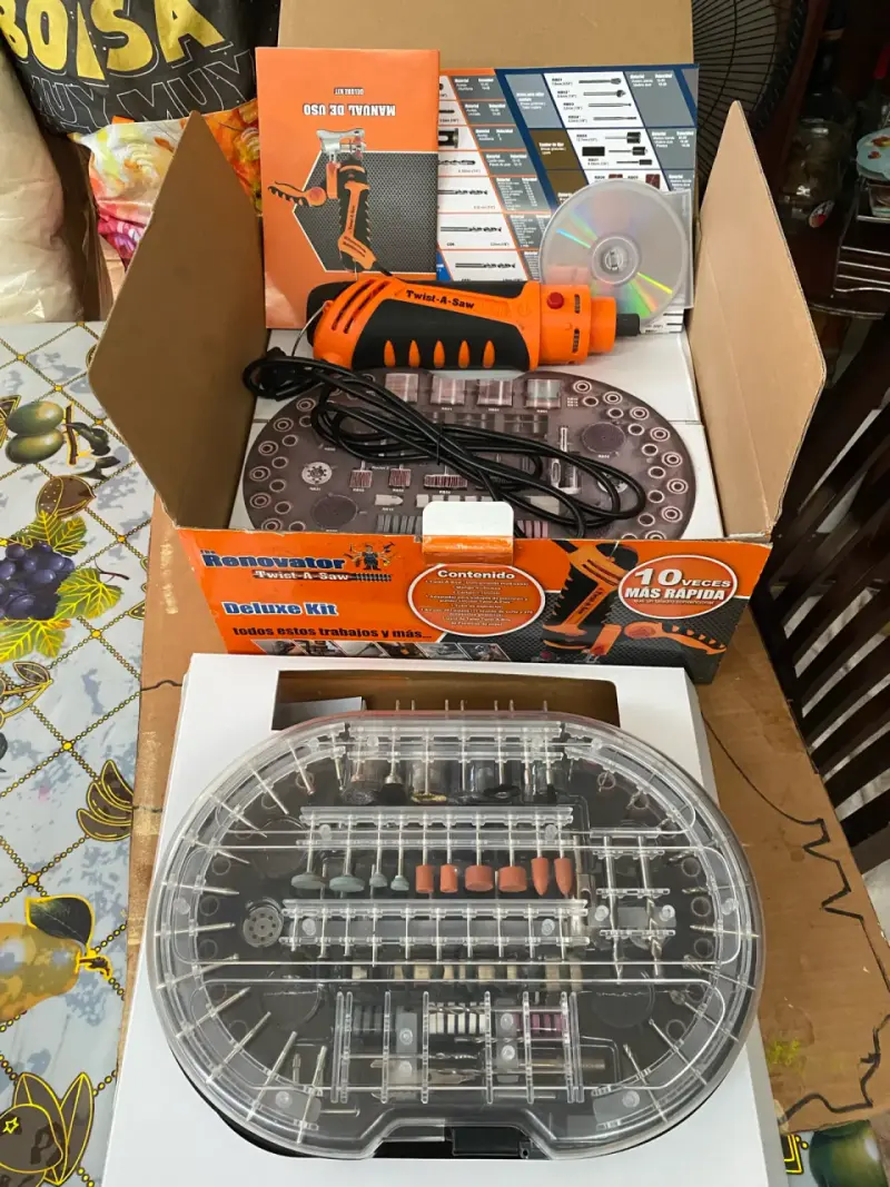 Máquina multifuncional( Twist a Saw) - 1