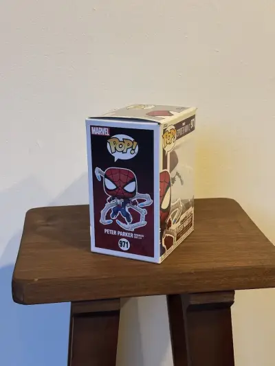 Figura Funko Pop Peter Parker # 971 - miniatura 2