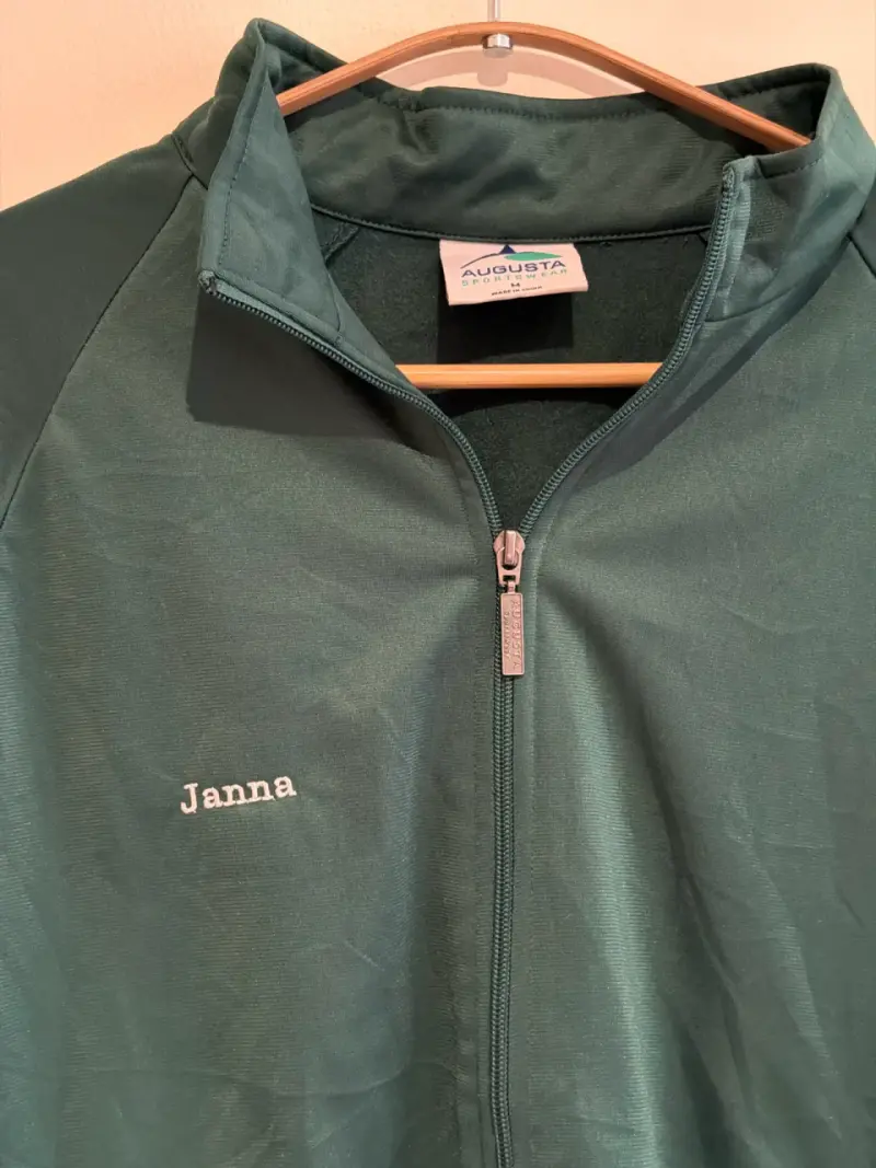 Chaqueta deportiva verde con rayas - 2