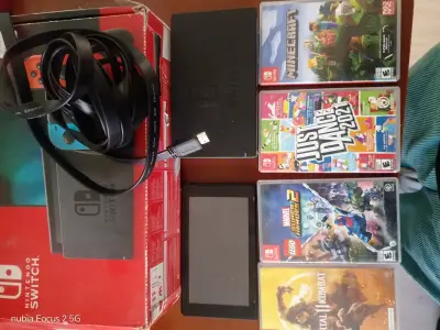 Consola Nintendo Switch sin mandos con juegos - miniatura 3