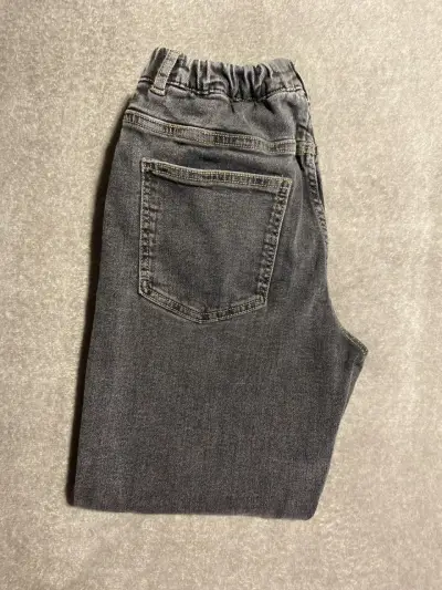 Jeans gris elásticos para niño - miniatura 2