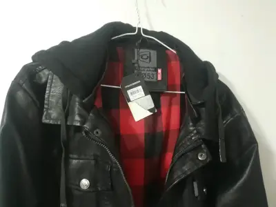 Chaqueta de cuero negra con capucha - miniatura 3