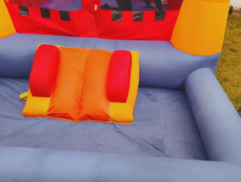 Castillo inflable multicolor - 3