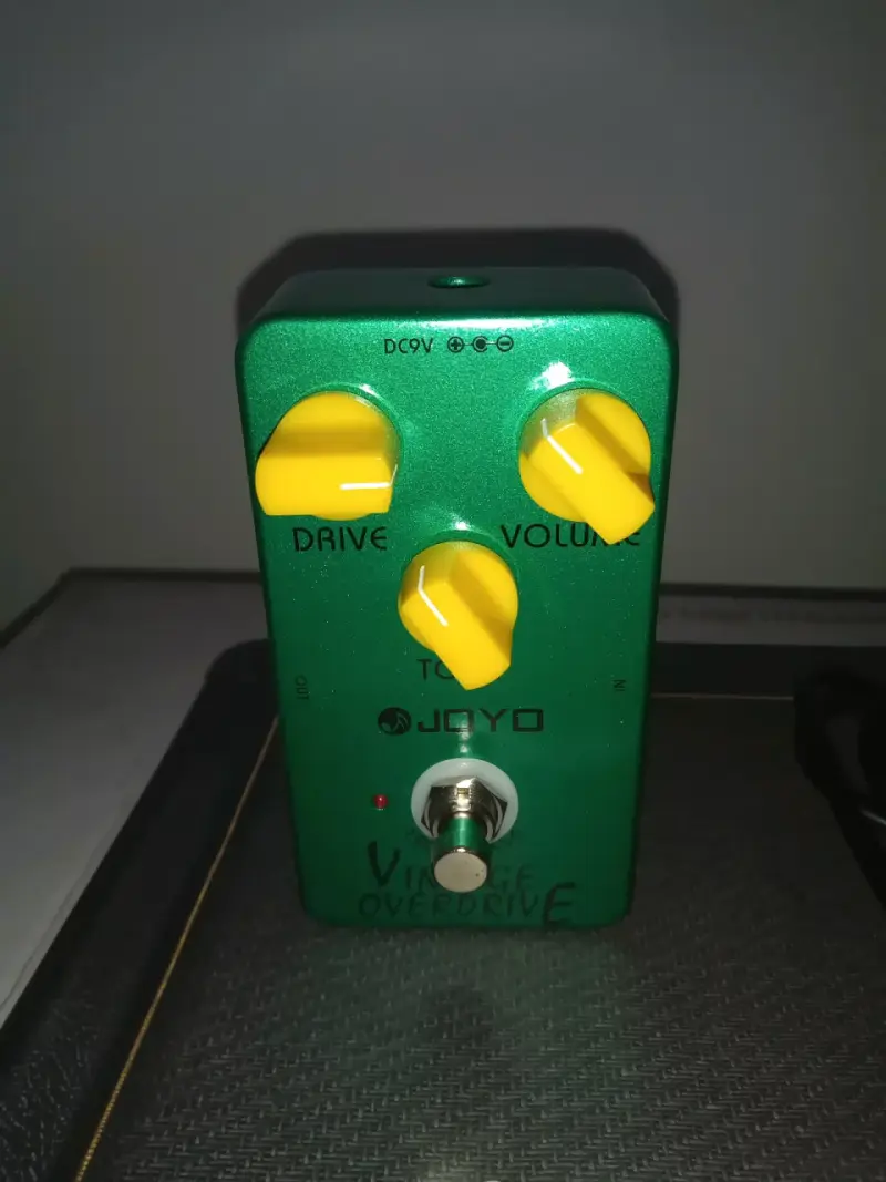 Amplificador Marshall + Pedal Overdrive Joyo - 5