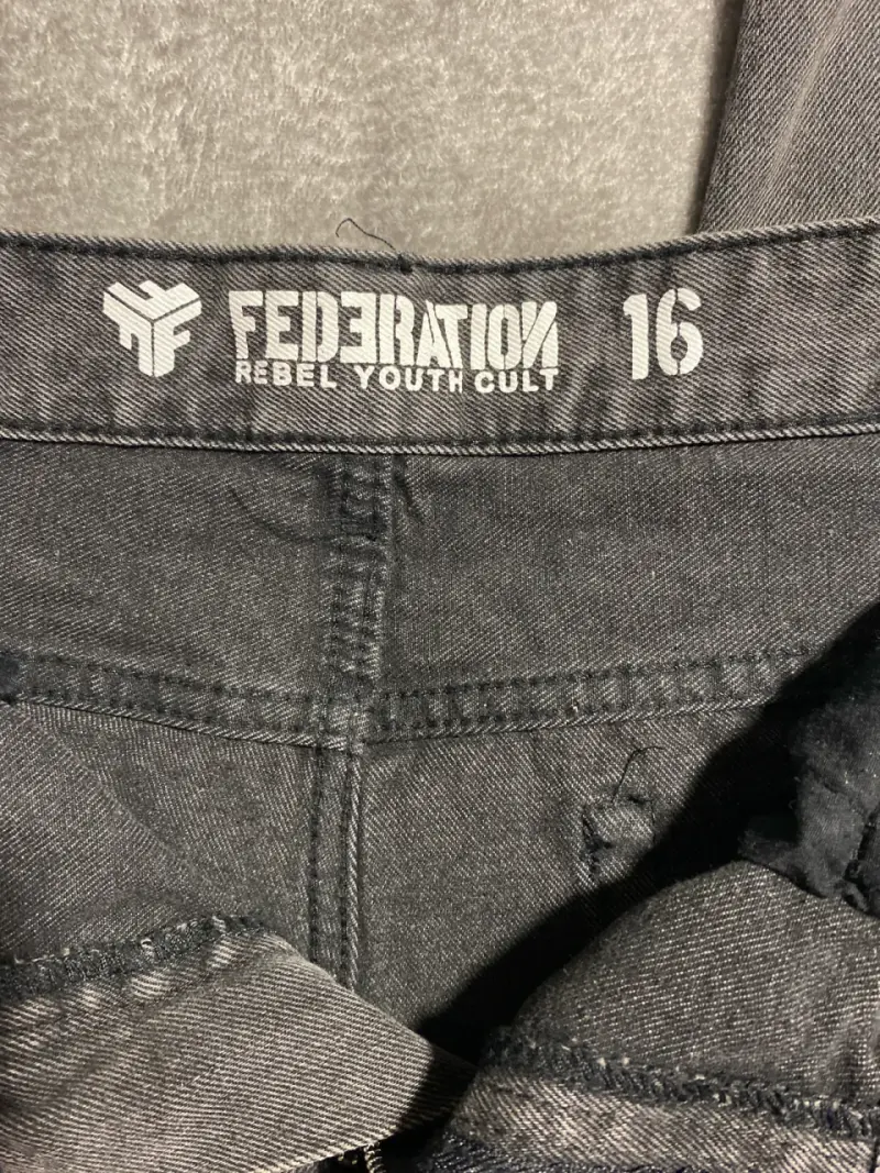 Jeans gris oscuro Federation - 2