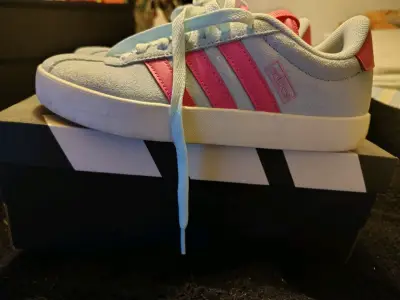 Zapatillas Adidas rosa pastel - miniatura 2