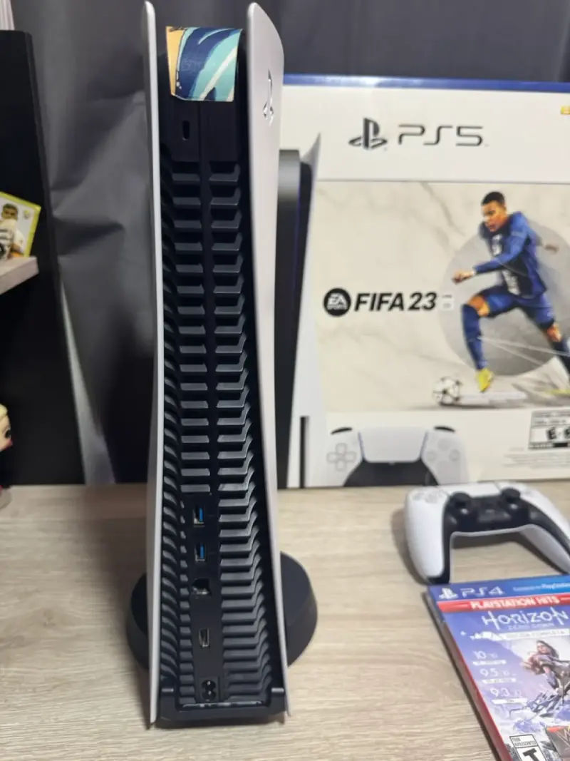 PS5 de disco mas juego Horizon zero dawn - 3