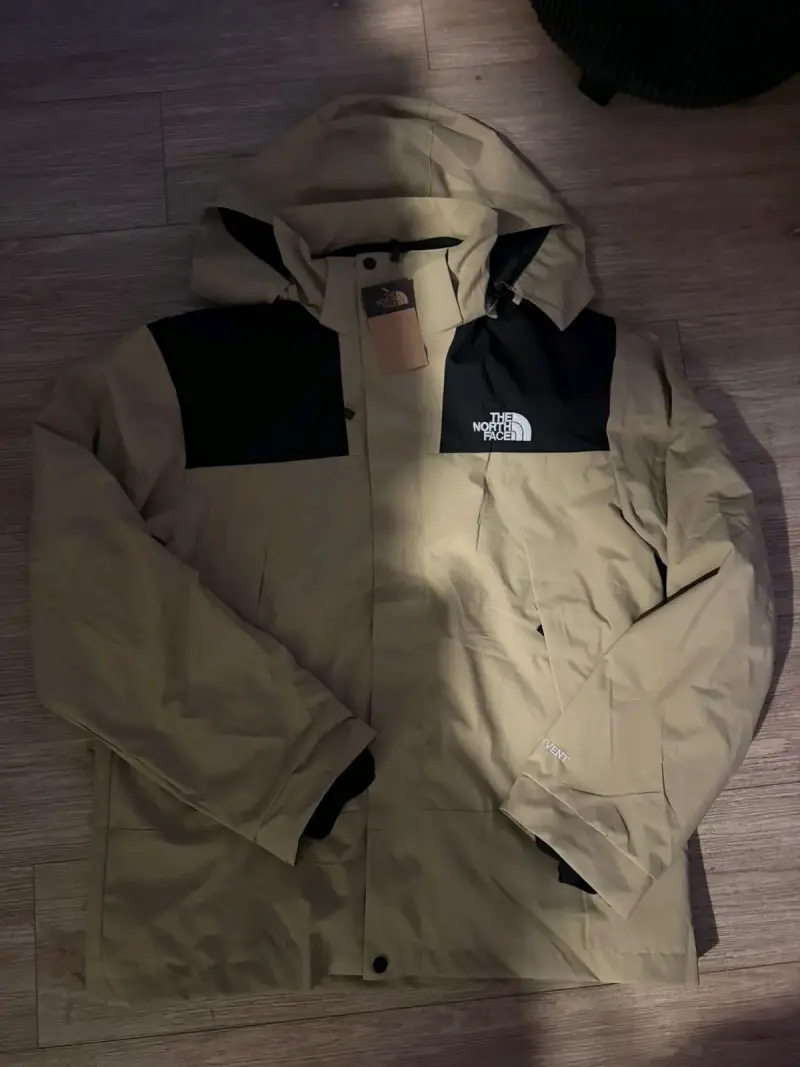 Chaqueta impermeable con polar - 2