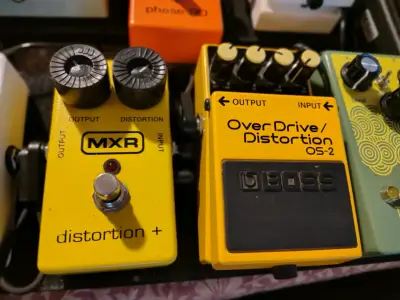 Pedales MXR Distortion+ /  Boss OS-2 - miniatura 1