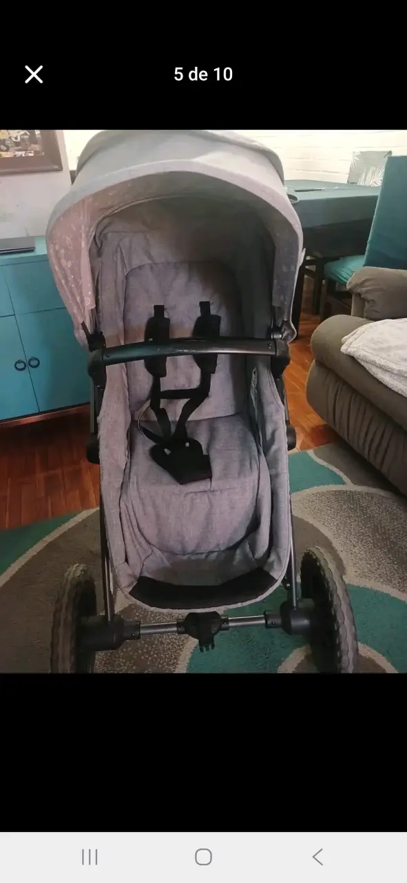 Coche de paseo gris - 1