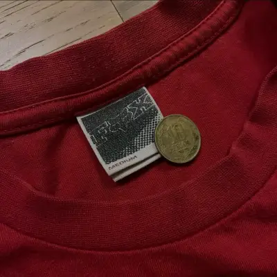 Polera Roja Fox Y2k - miniatura 3